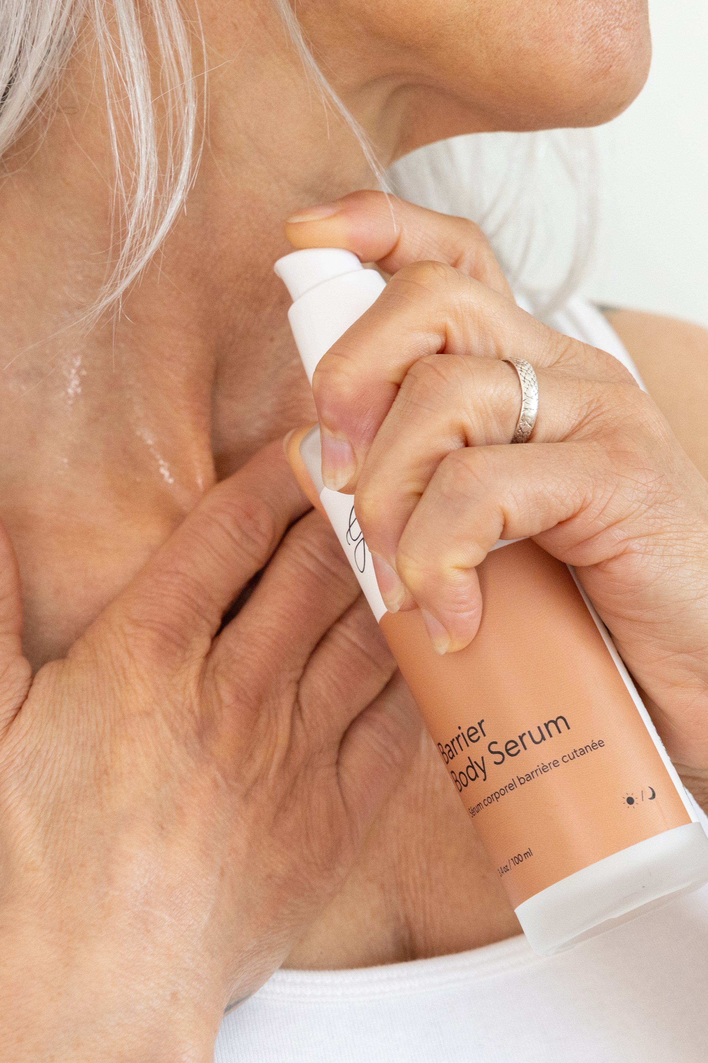 Barrier Body Serum on Neck 