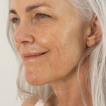 Hydrating Moisture Mist on Skin
